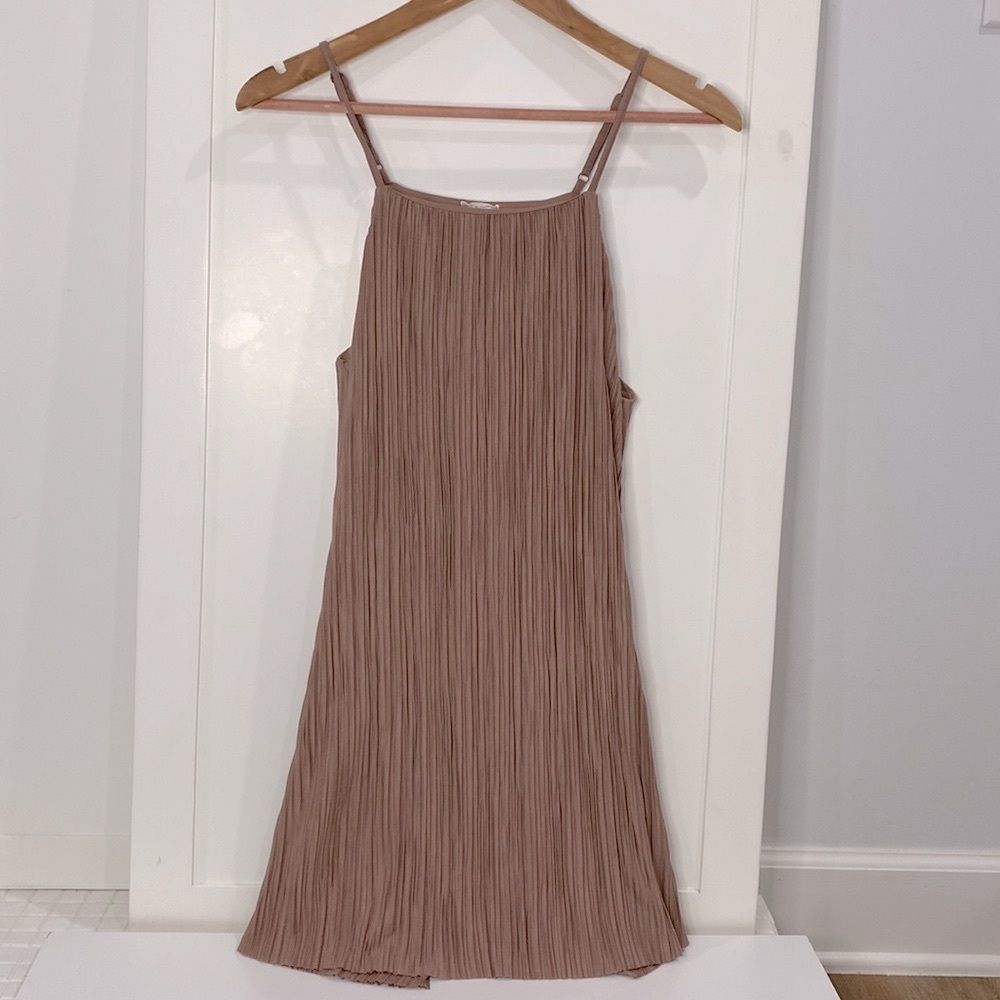 Sadie & Sage Dusty Pink Pleated Cami Dress M